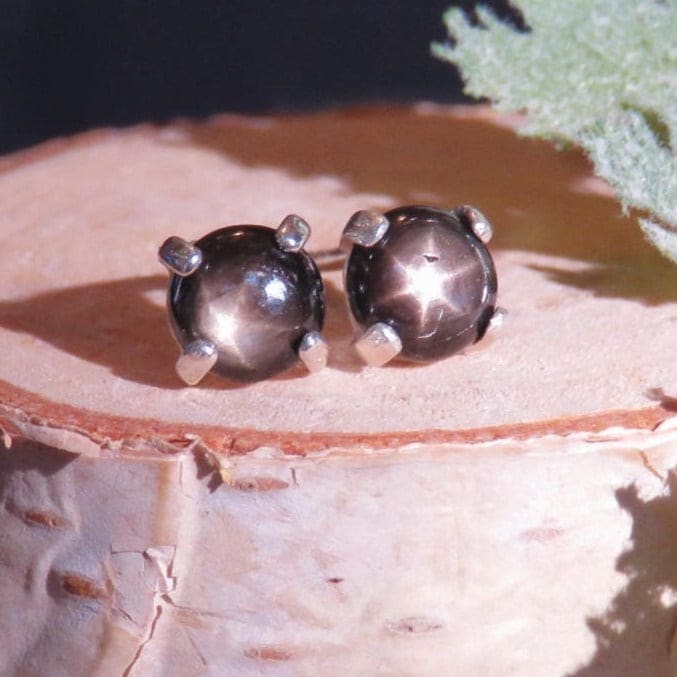 JSL Black Star Sapphire Stud Earrings 14K Yellow Gold 4mm