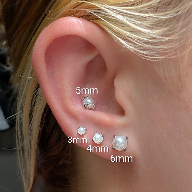Pearl Round Earrings