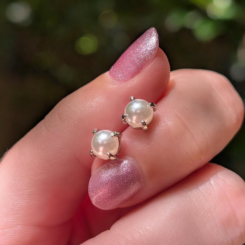 Pearl Round Earrings