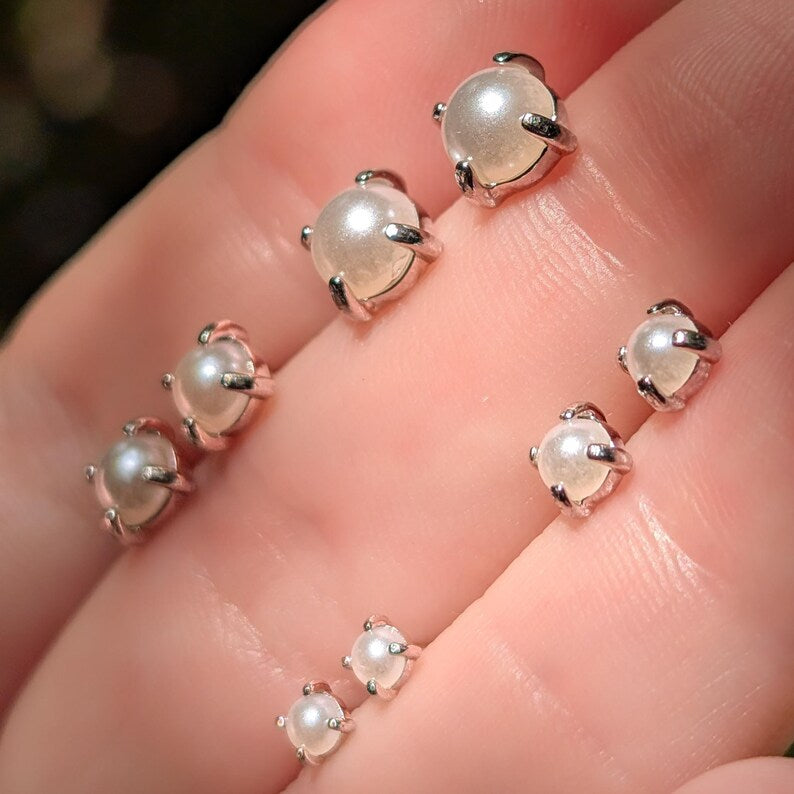 Pearl Round Earrings