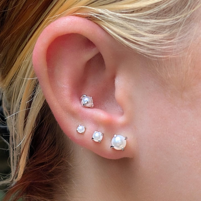 Pearl Round Earrings