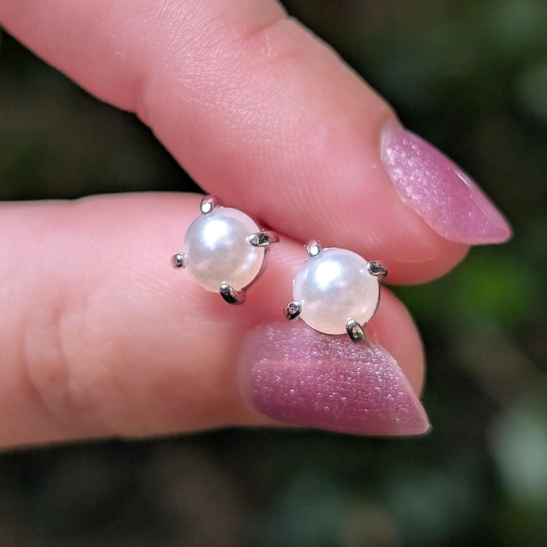 Pearl Round Earrings