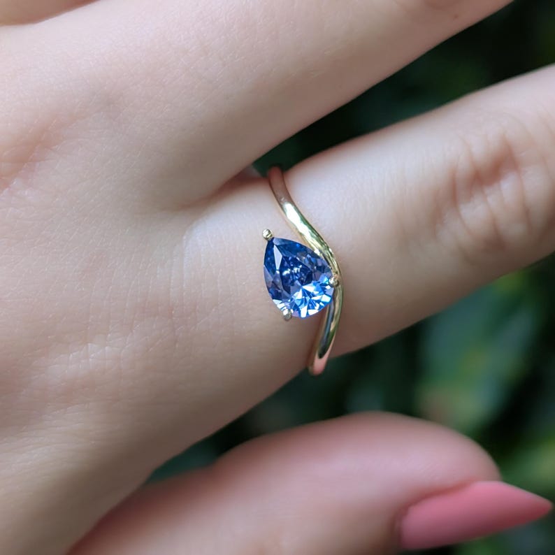 Sideways Tanzanite Teardrop Ring