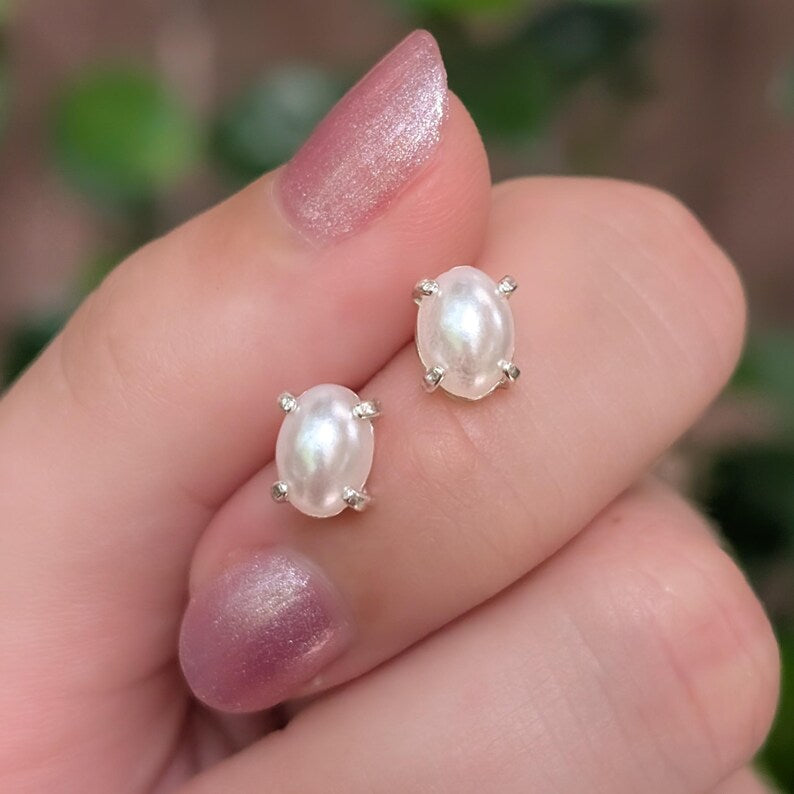 Pearl Oval Earrings