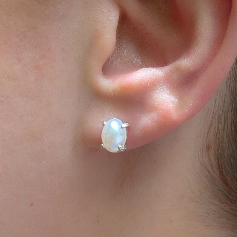 Pearl Oval Earrings
