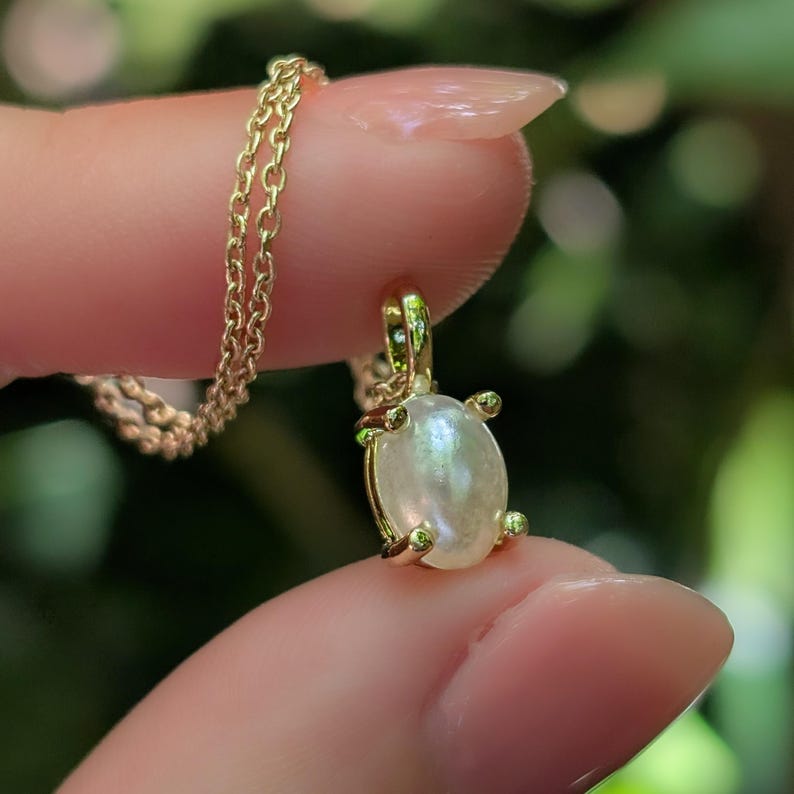 Pearl Oval Necklace