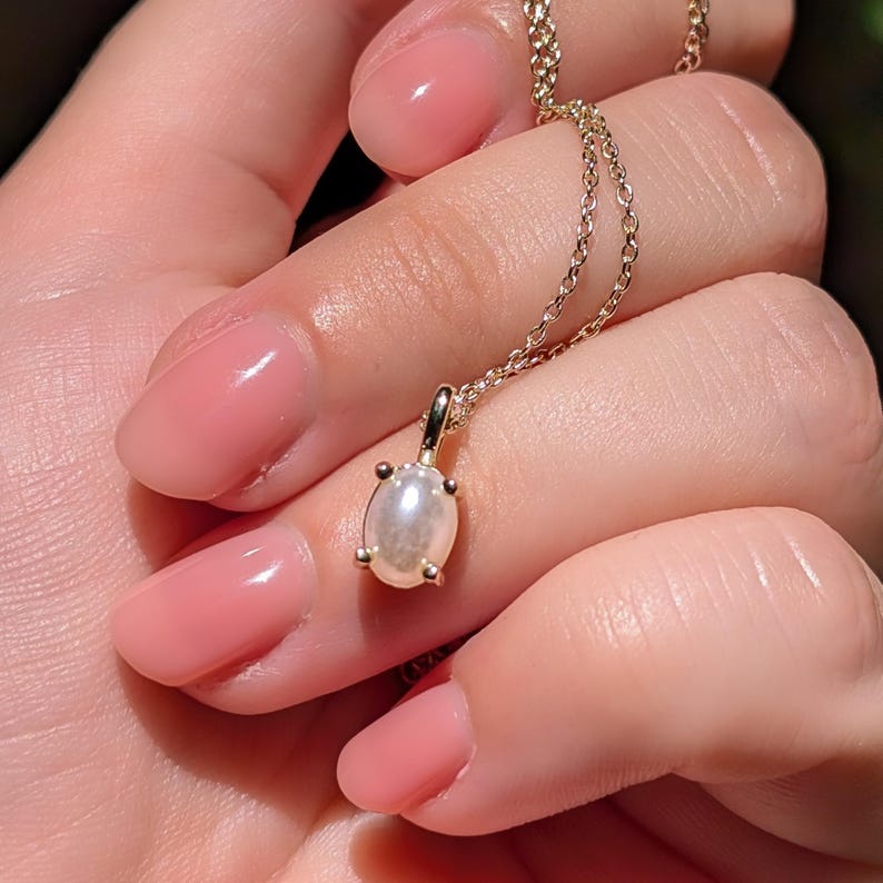 Pearl Oval Necklace