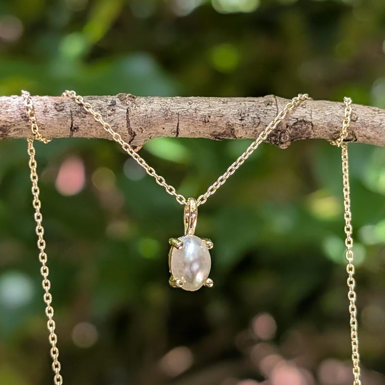 Pearl Oval Necklace