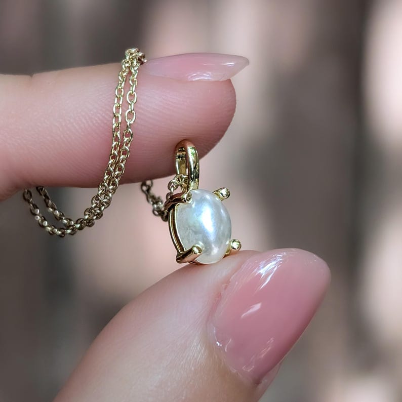 Pearl Oval Necklace