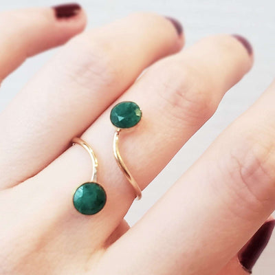 emerald engagement ring