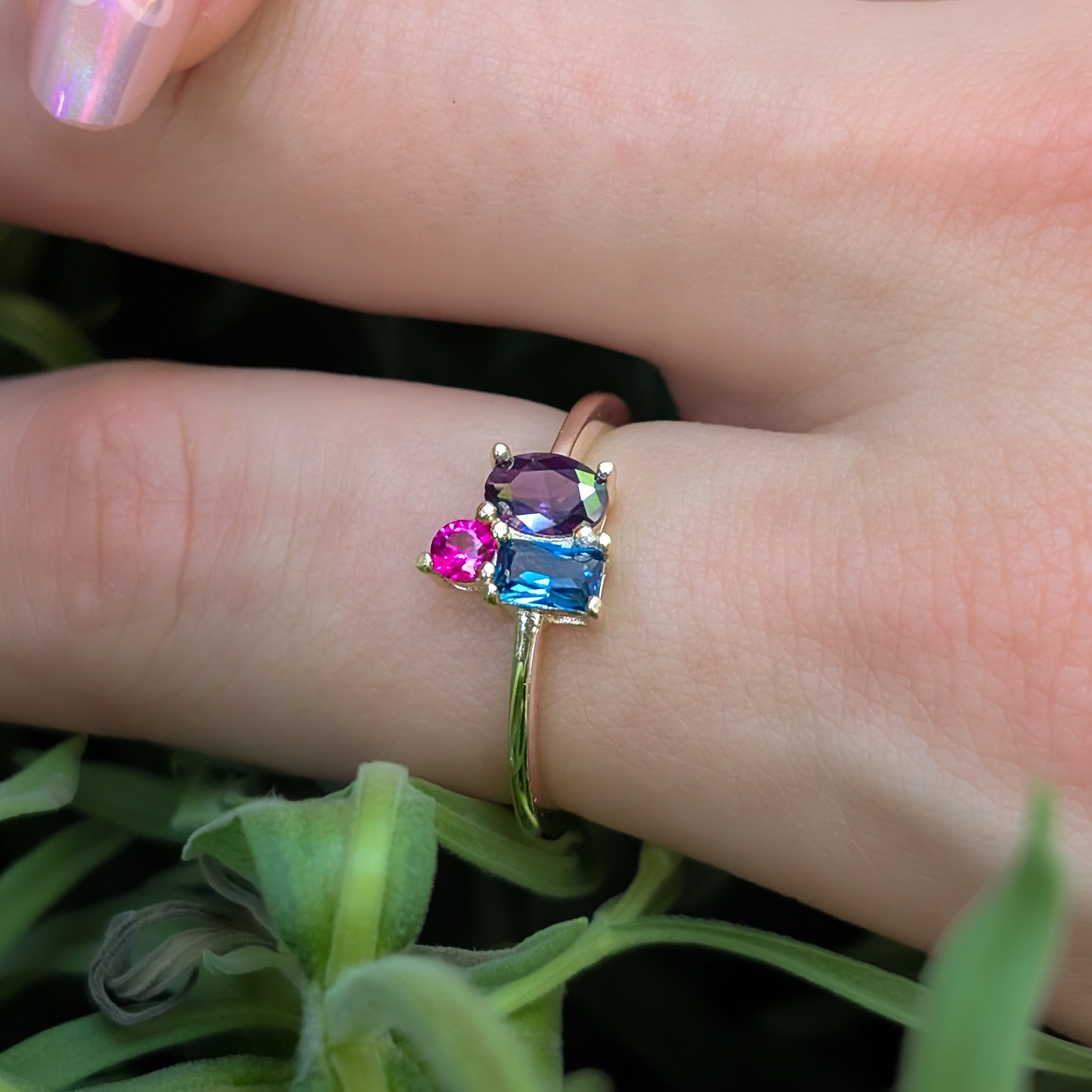 The Tulia - Bisexual 3 Stone Cluster Ring