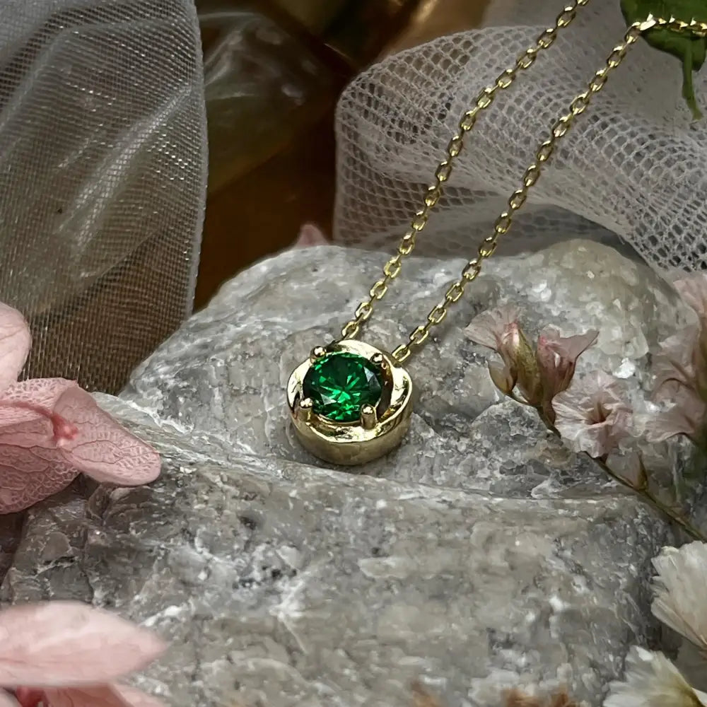 Swirl Necklace - Emerald Necklaces Handmade Handcrafted