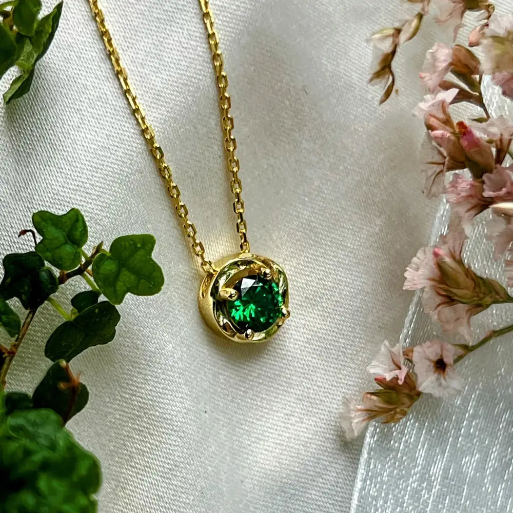 Swirl Necklace - Emerald Necklaces Handmade Handcrafted