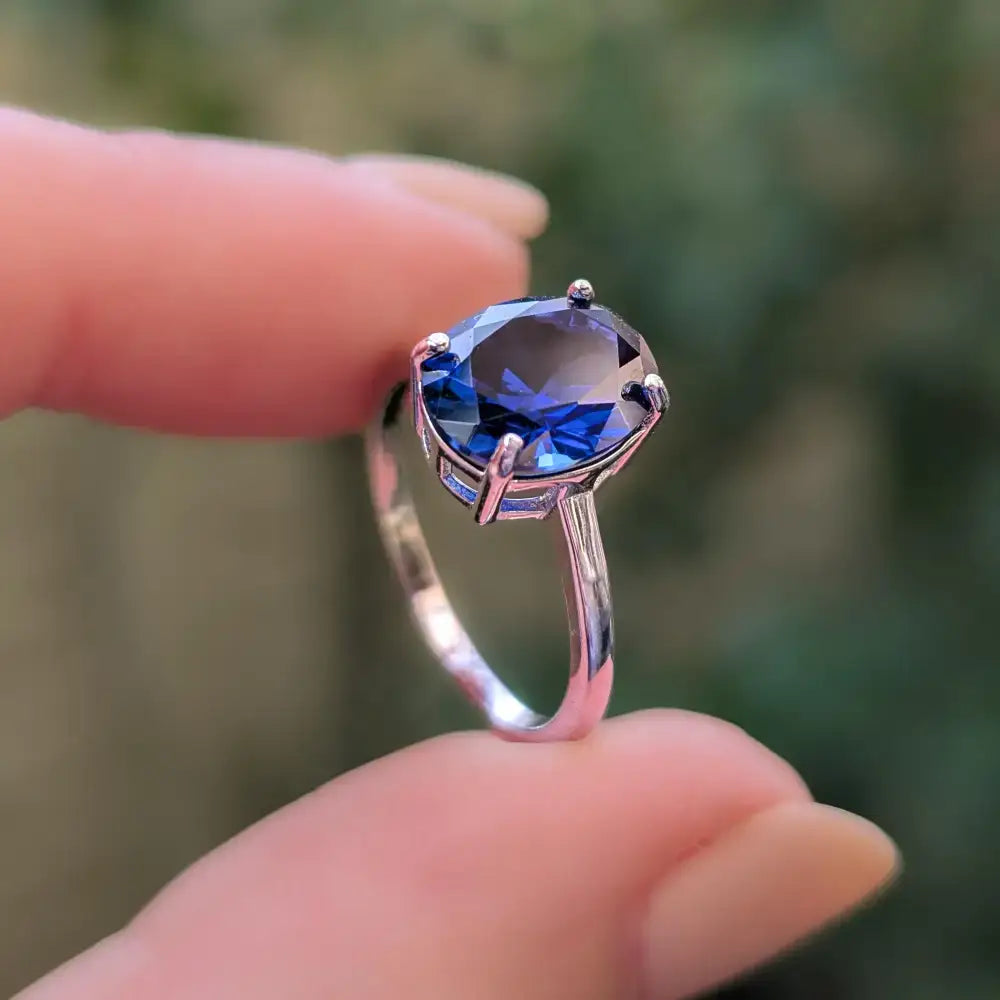 The Juliet - Natural Oval Sapphire Rings Handmade Handcrafted