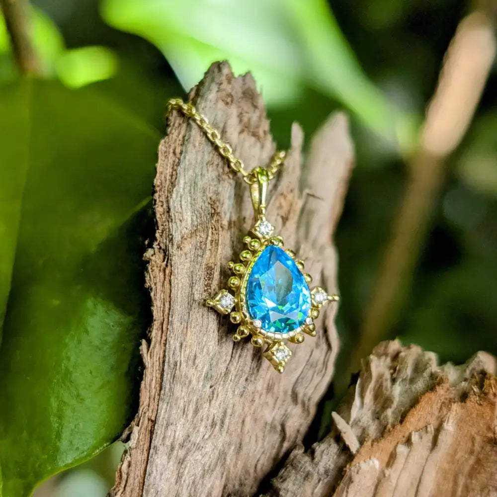 Pendentif Vintage Solitaire Cristal Bleu Topaze - Chaine Or - Bijou Ancien - Occasion
