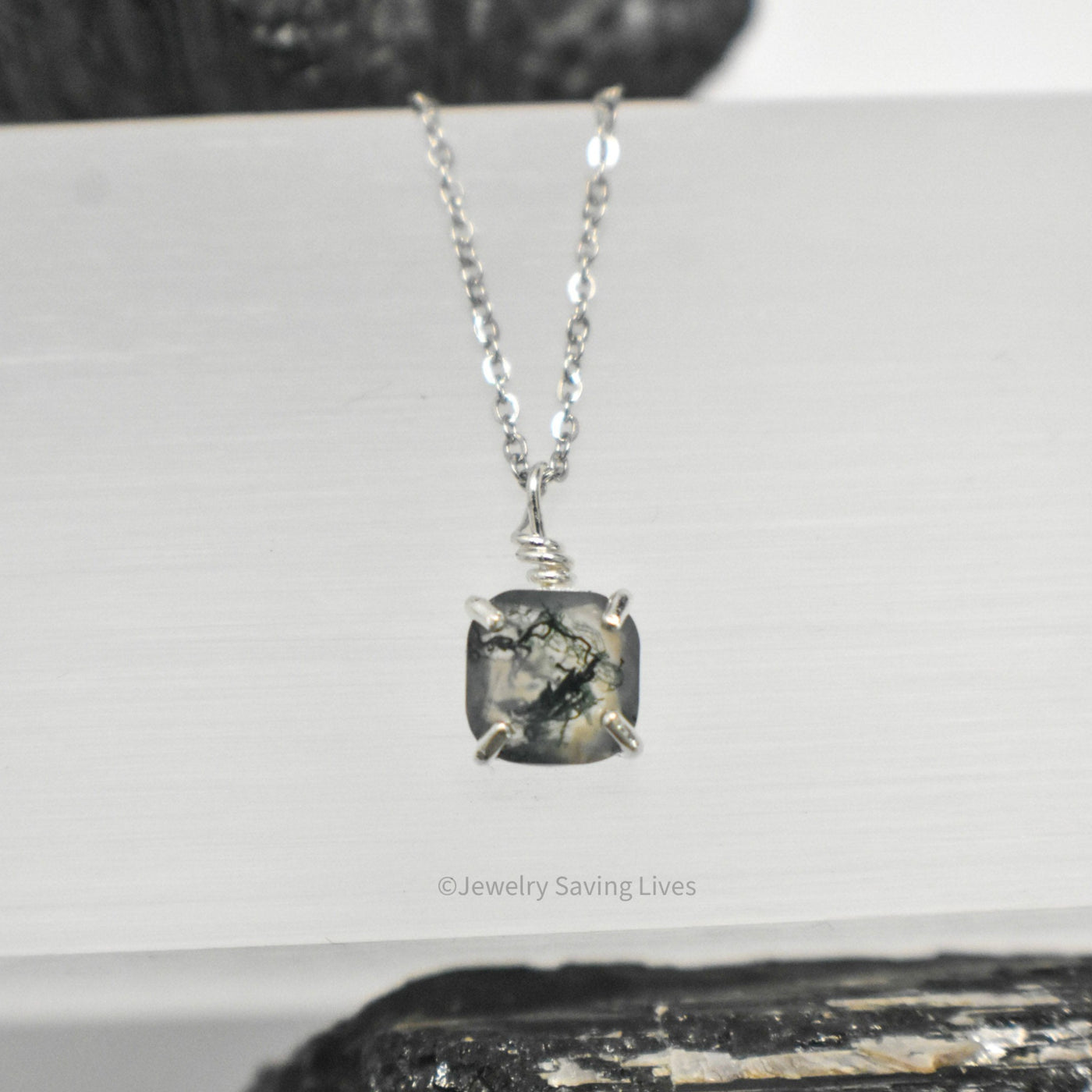 The Ashlynn- Natural Moss Agate Necklace